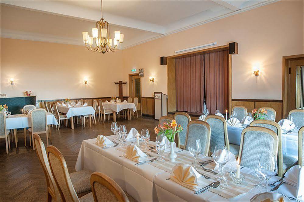 Hotel Bellevue Lauenburg Exteriör bild
