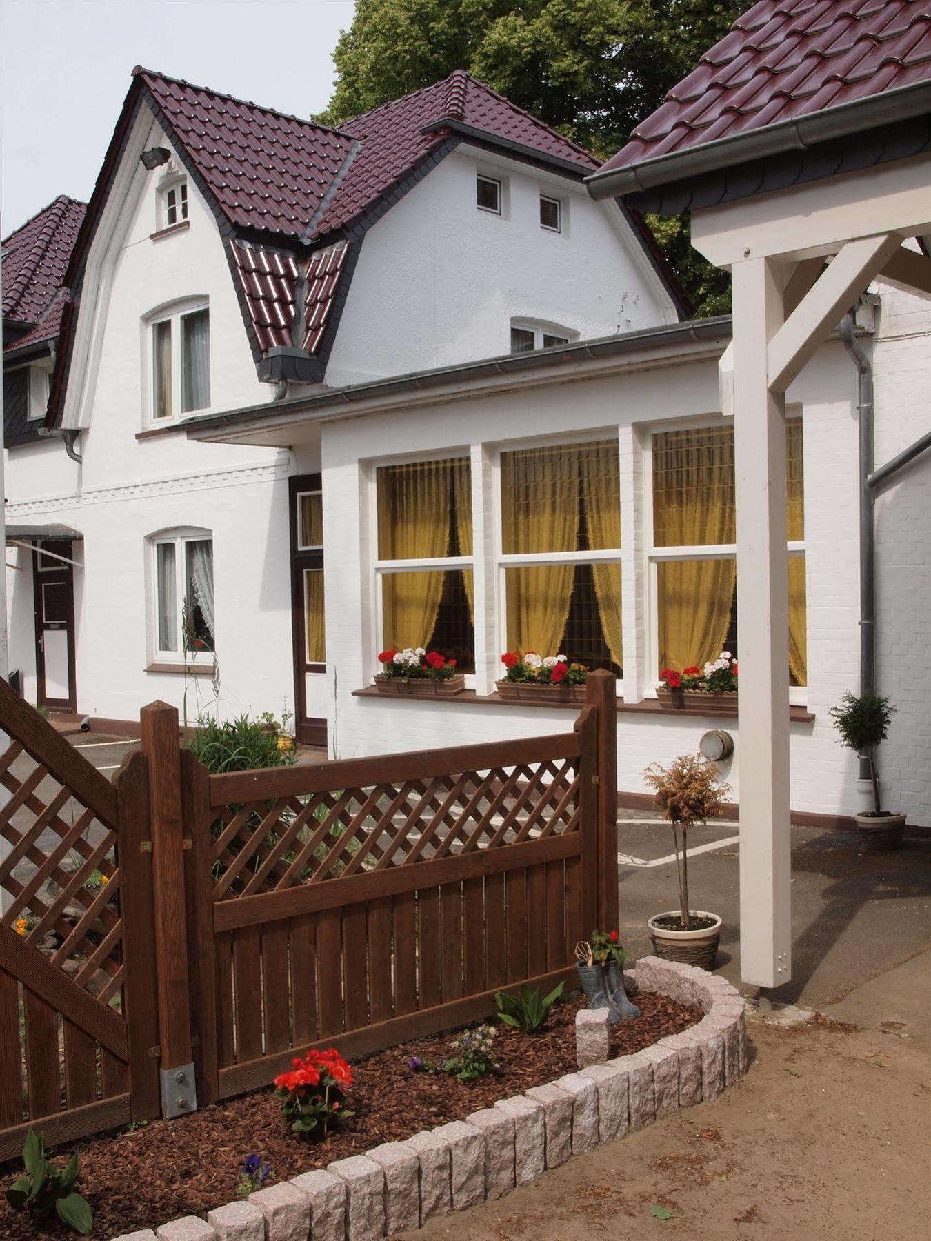 Hotel Bellevue Lauenburg Exteriör bild